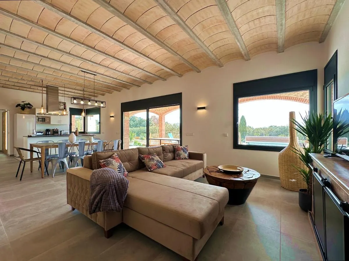 The Private Accommodation Villa بيرالاذا